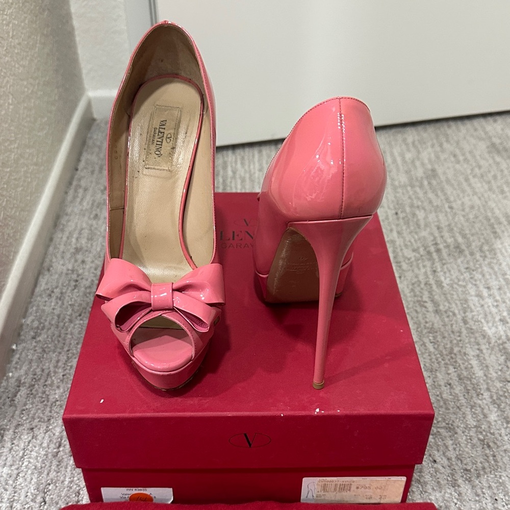 Valentino Pink Patent Leather Heels with Bow